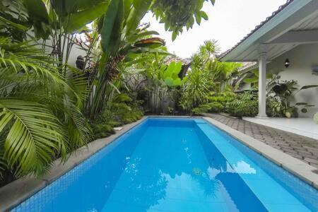 Hideaways Seminyak Villa Exterior foto